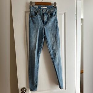 Levi's Blue Skinny Jeans with Stretch High-Rise